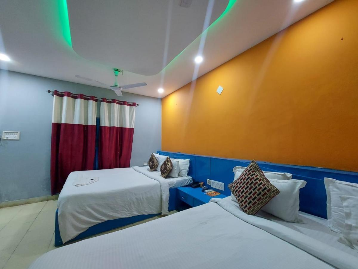 Megha Beach Resort - Sea View 曼达莫尼 外观 照片