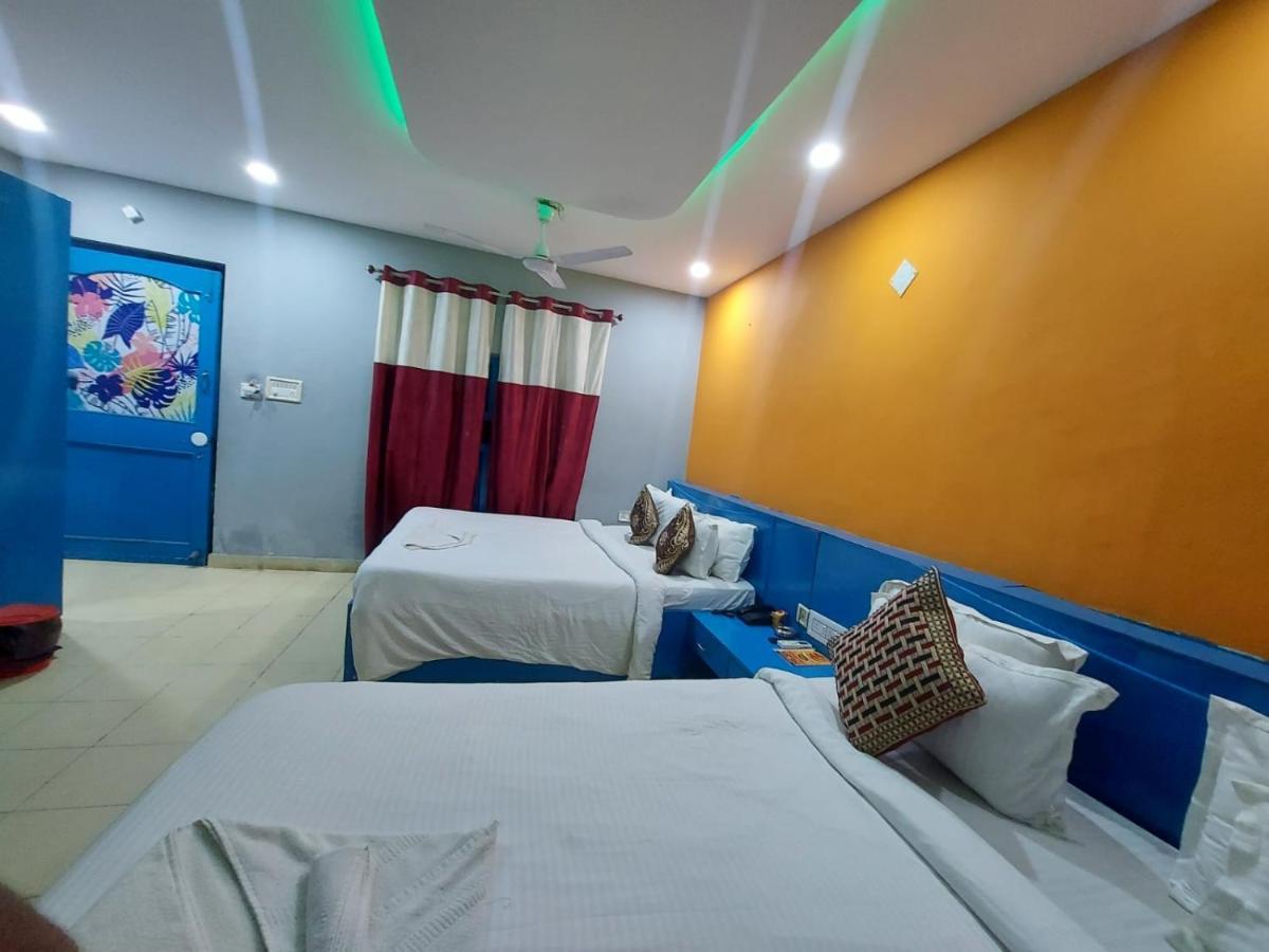 Megha Beach Resort - Sea View 曼达莫尼 外观 照片